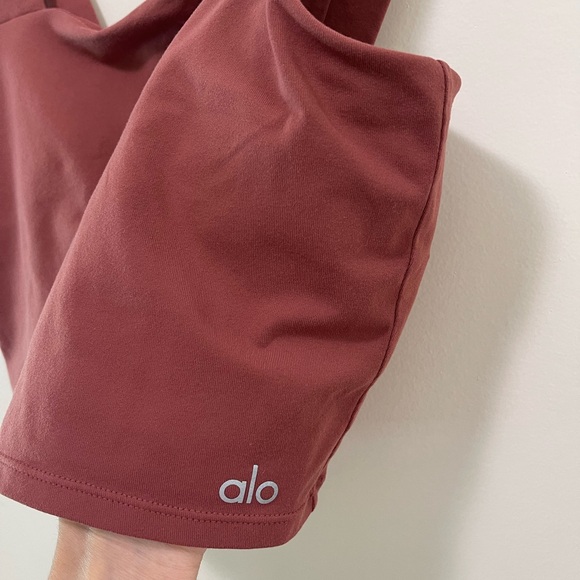 Alo Bind Fitted Bra Tank - Picture 5 of 8